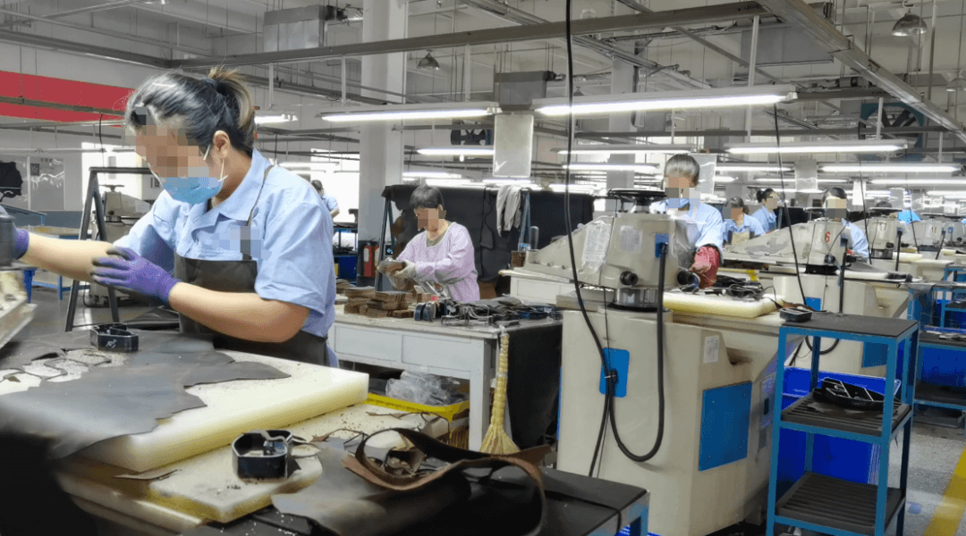 模切機(jī)生產(chǎn)